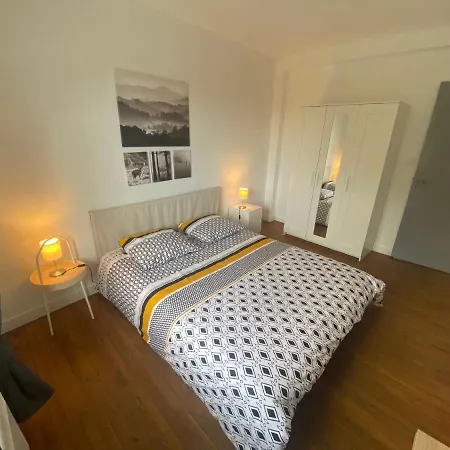 Apartment Fabuleux T3 De 85 M2, Situe Au Calme Avec Grand Parking Gratuit Prive ,fibre Wifi
