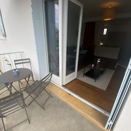 Fabuleux T3 Climatise De 85 M2, Situe Au Calme Avec Grand Parking Gratuit Prive ,fibre Wifi * サン・ゴーダンス