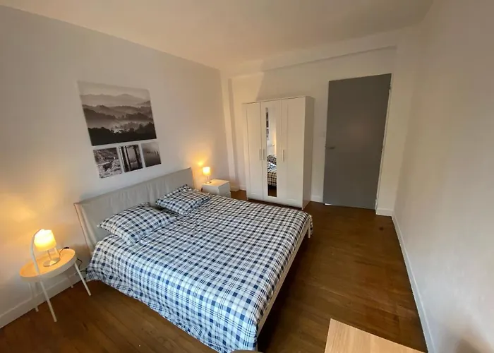 Fabuleux T3 Climatise De 85 M2, Situe Au Calme Avec Grand Parking Gratuit Prive ,fibre Wifi * Saint-Gaudens (Haute-Garonne)