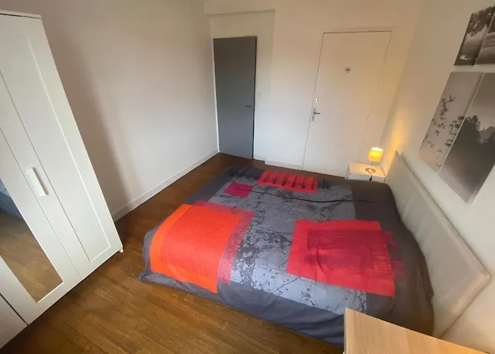Appartement Fabuleux T3 Climatise De 85 M2, Situe Au Calme Avec Grand Parking Gratuit Prive ,fibre Wifi Saint-Gaudens (Haute-Garonne)